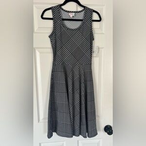 Black and White A-Line dress with hidden pockets